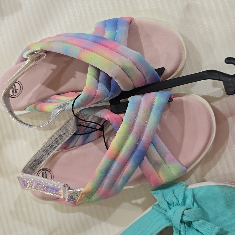 Girl's Shoe Bundle - Picture 8 of 12